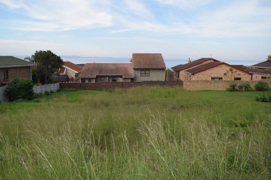  Bedroom Property for Sale in Wavecrest Eastern Cape